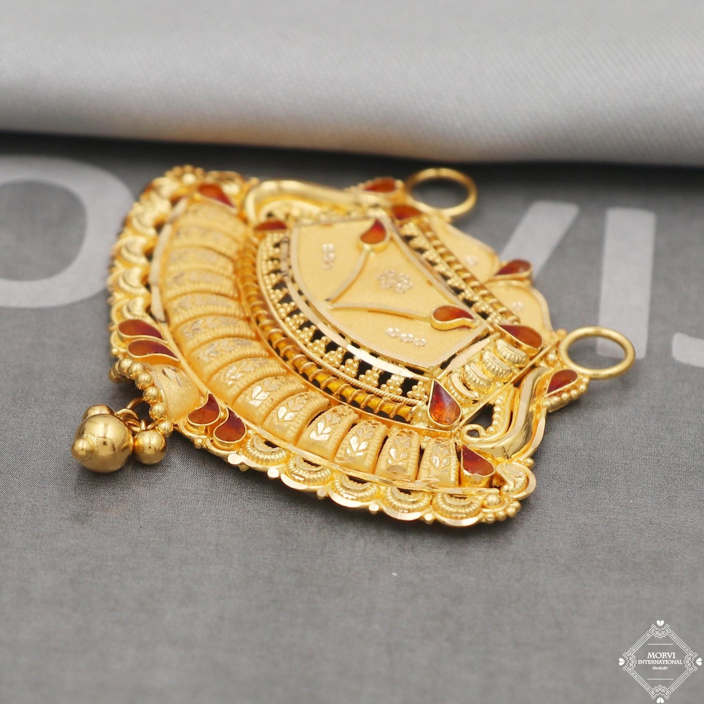 Designer 22k Yellow Gold Pendant Necklace K5075