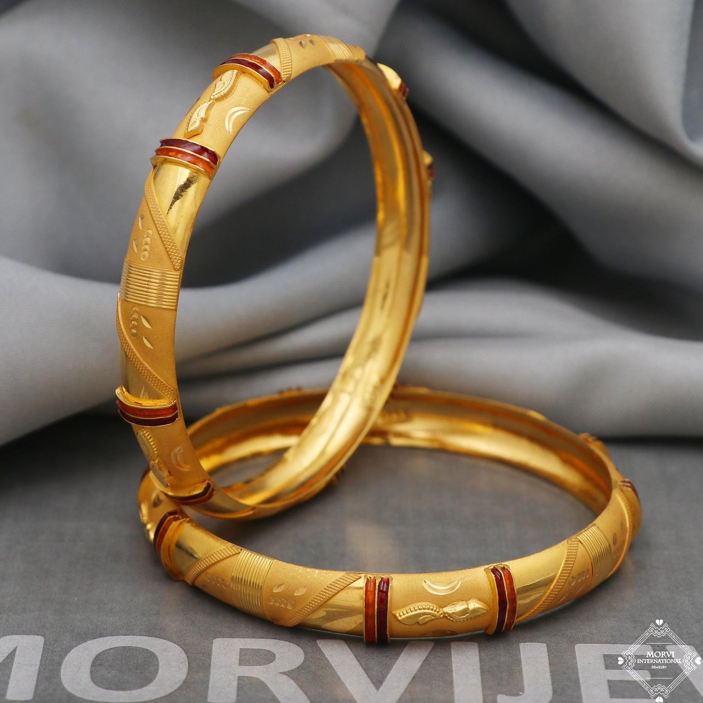 Handmade 22k 22 karat Gold indian vintage antique style Bangles Bracelet Pair Wedding Jewelry, K5172