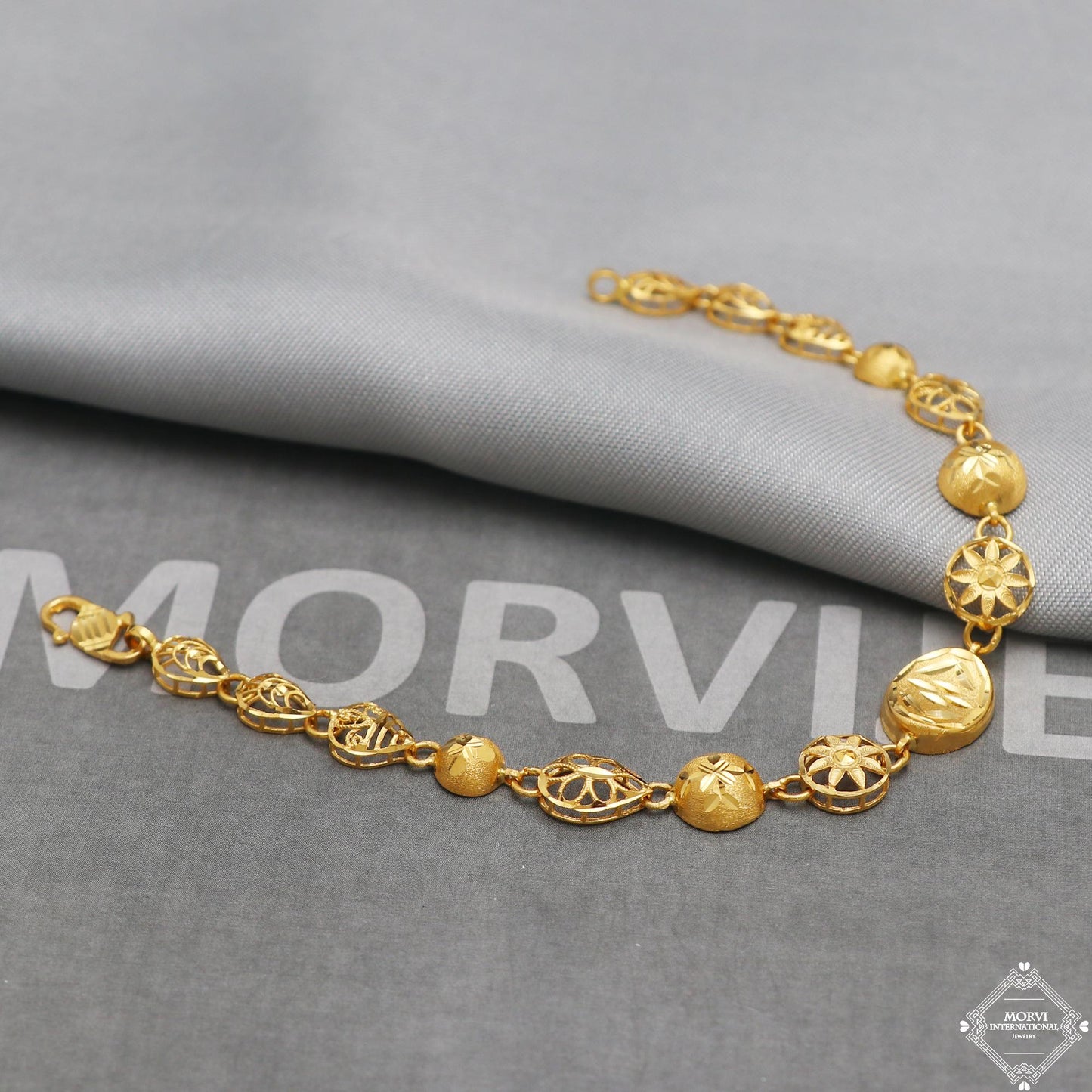 Real 22k Gold Women Girl Handmade Bracelet Link Chain 22kt 22 karat Indian Jewelry, K5269