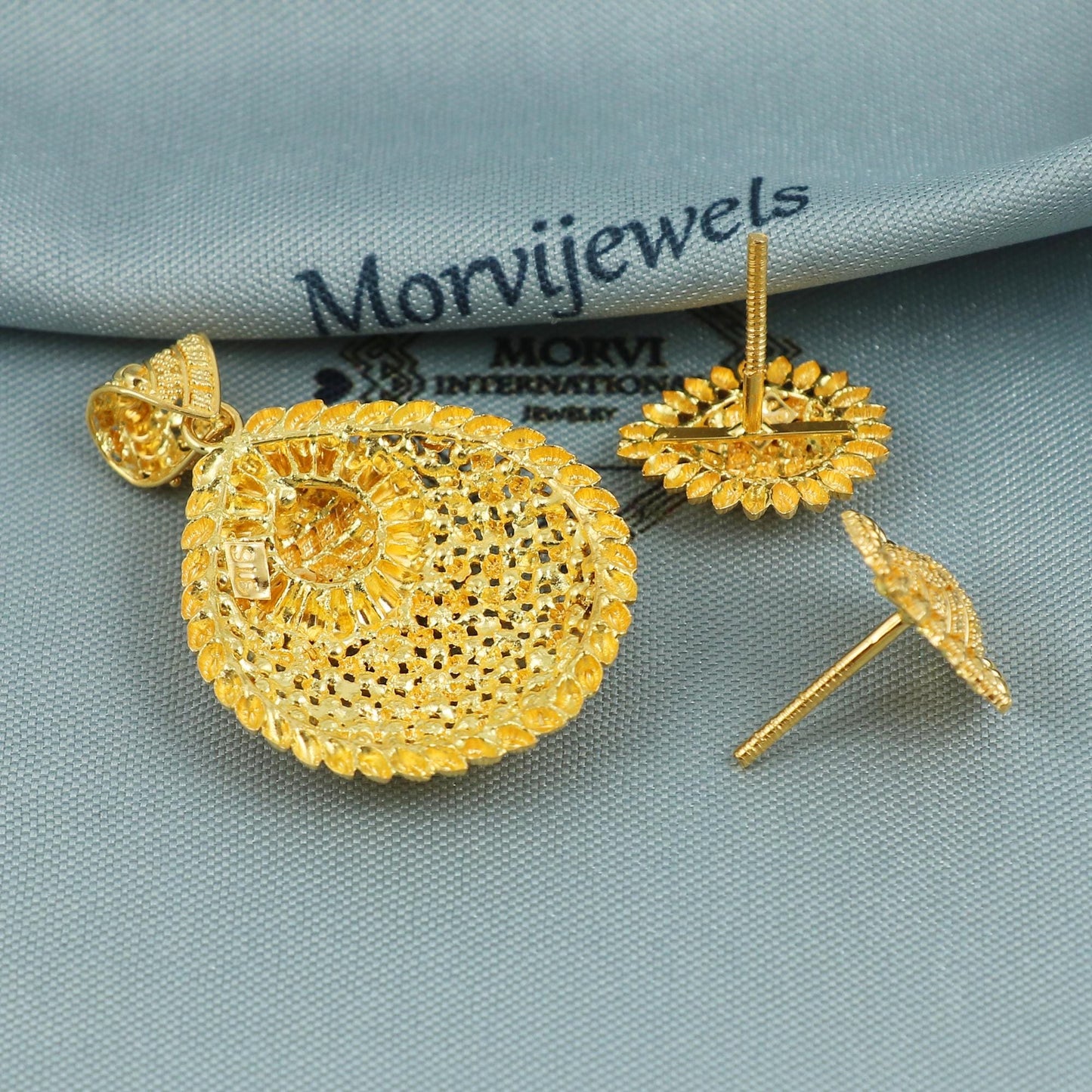 22k Gold Pendant & Earring Set, Indian Handcrafted Ethnic Design, Exquisite Detailing, K5396