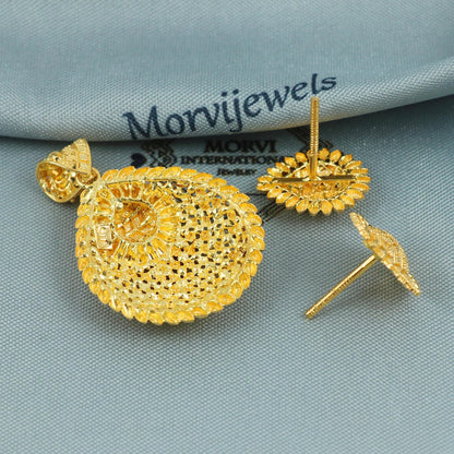 22k Gold Pendant & Earring Set, Indian Handcrafted Ethnic Design, Exquisite Detailing, K5396