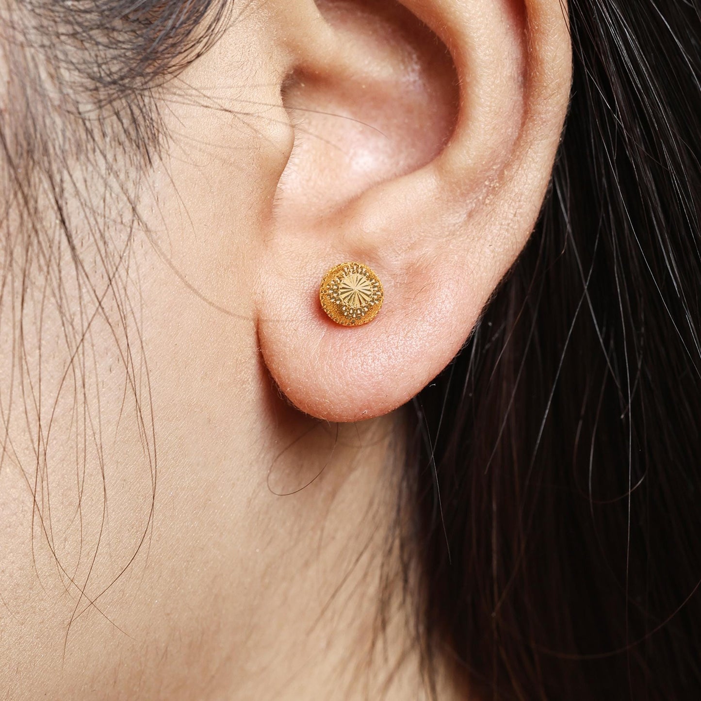 22k Gold Stud Earrings Round Indian Jewelry Exclusive Authentic BIS Hallmarked Stamped "22k916" Jewelry, MJ0027