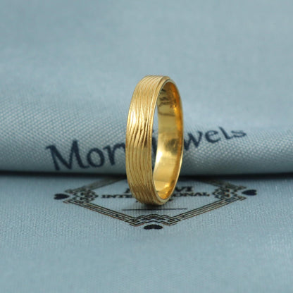 22k pure solid gold handmade band ring . genuine 916 gold purity with government hallmarks . Indian jewelry, K5415