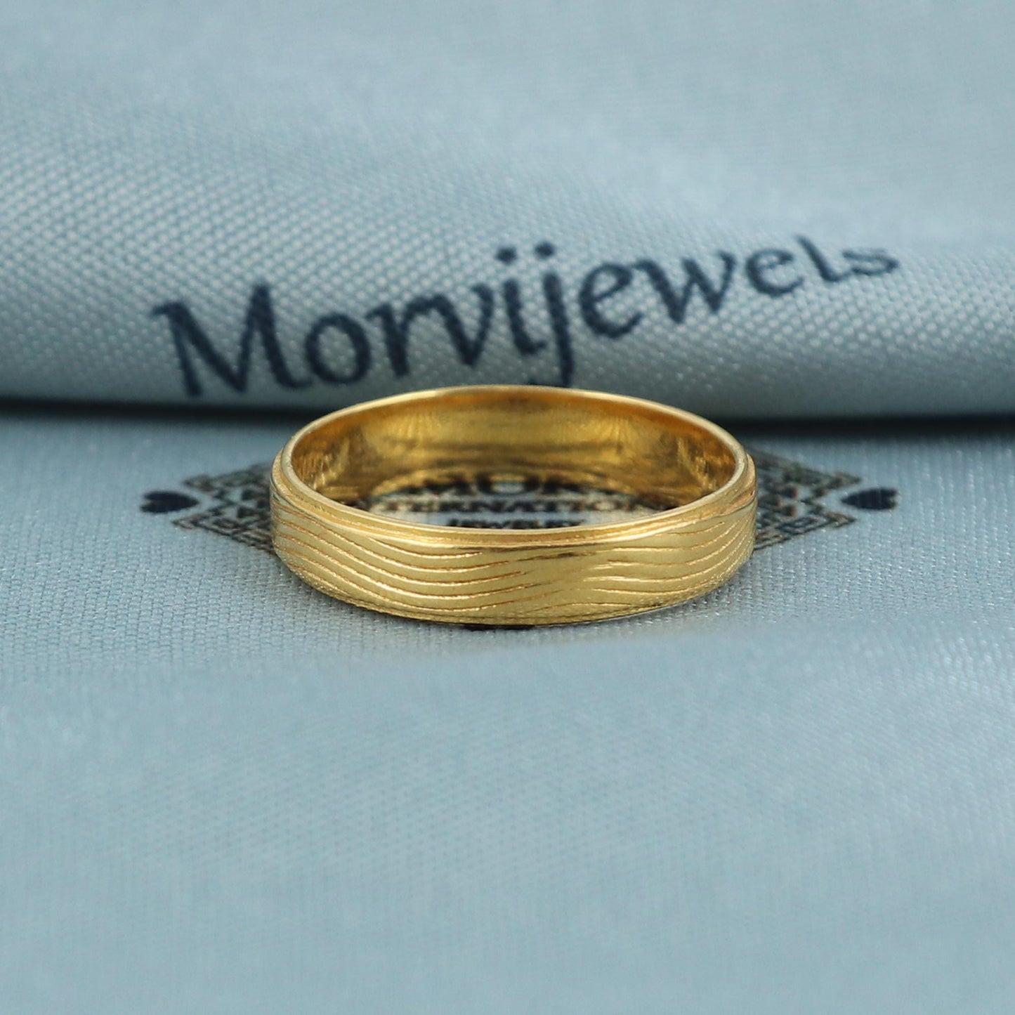 22k pure solid gold handmade band ring . genuine 916 gold purity with government hallmarks . Indian jewelry, K5415