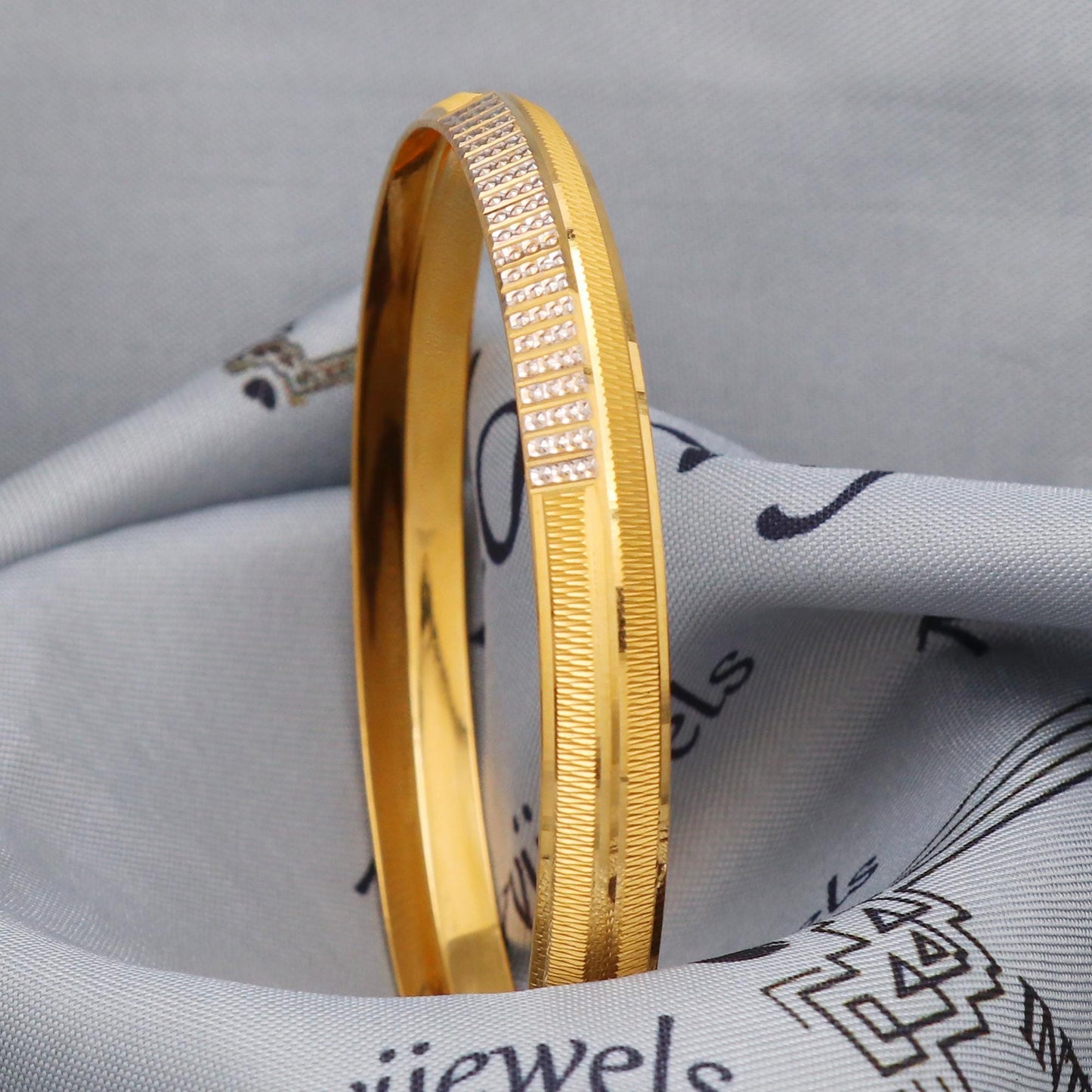 Real 22k Gold Bangle Bracelet Kada from India Handmade Jewelry, K5432