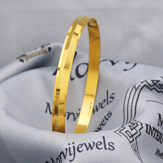 18k Gold Bangle Bracelet Indian Handmade Jewelry, K5436A