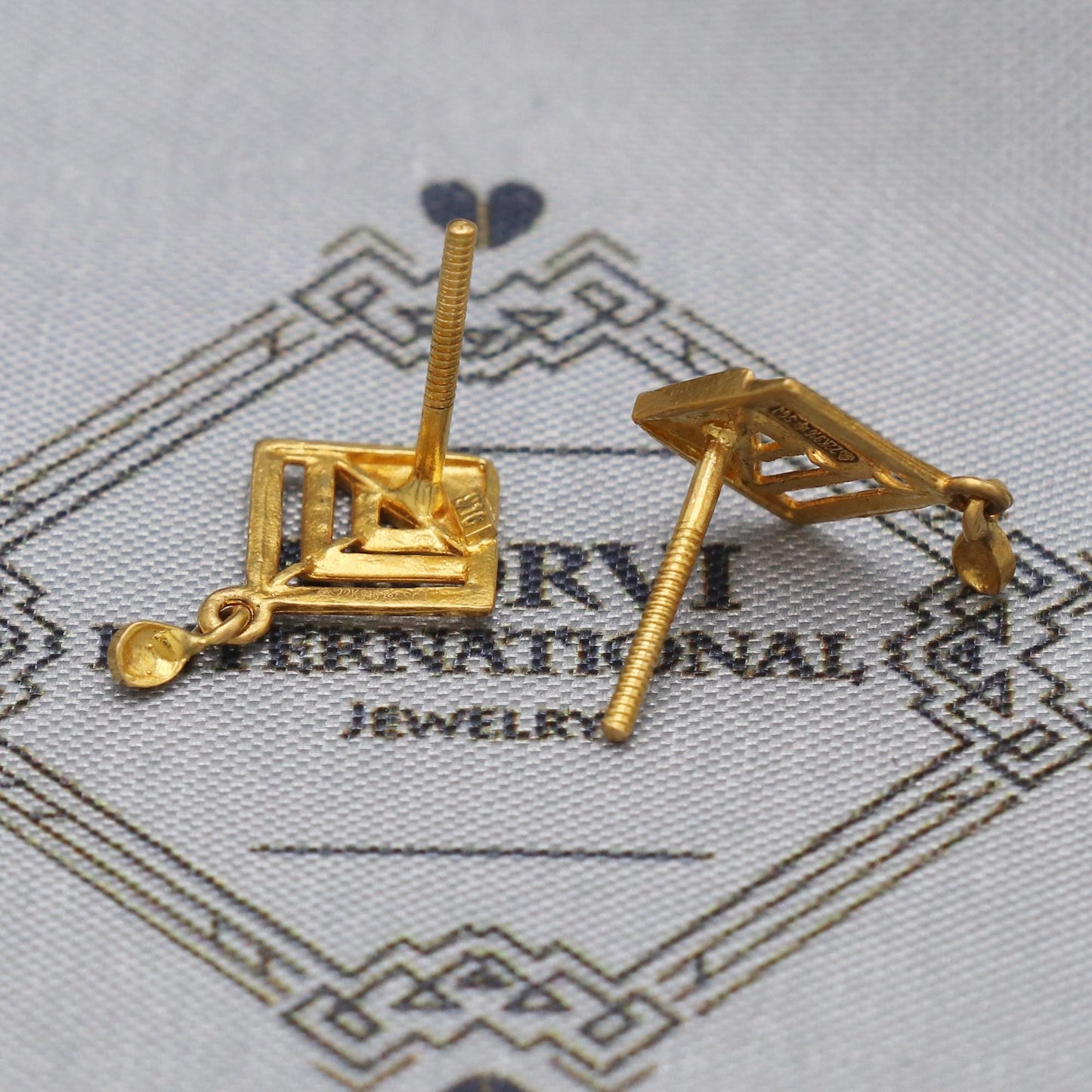 Kite 22k 22kt Yellow Gold Earrings, Handmade gold tops earrings for women, vintage antique design indian gold earrings jewelry, K5474