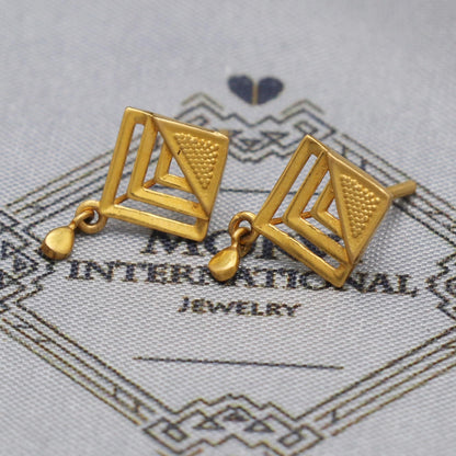 Kite 22k 22kt Yellow Gold Earrings, Handmade gold tops earrings for women, vintage antique design indian gold earrings jewelry, K5474