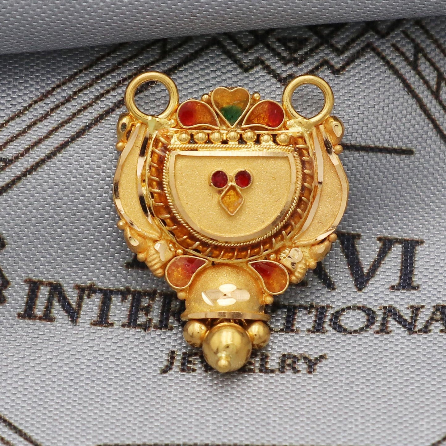 22k Yellow Gold Handmade Indian Jewelry, K5625