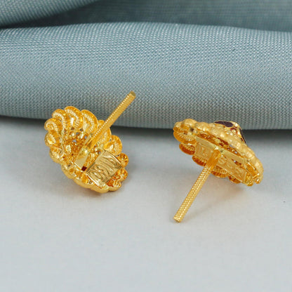 Small 22k gold stud earrings, K4587