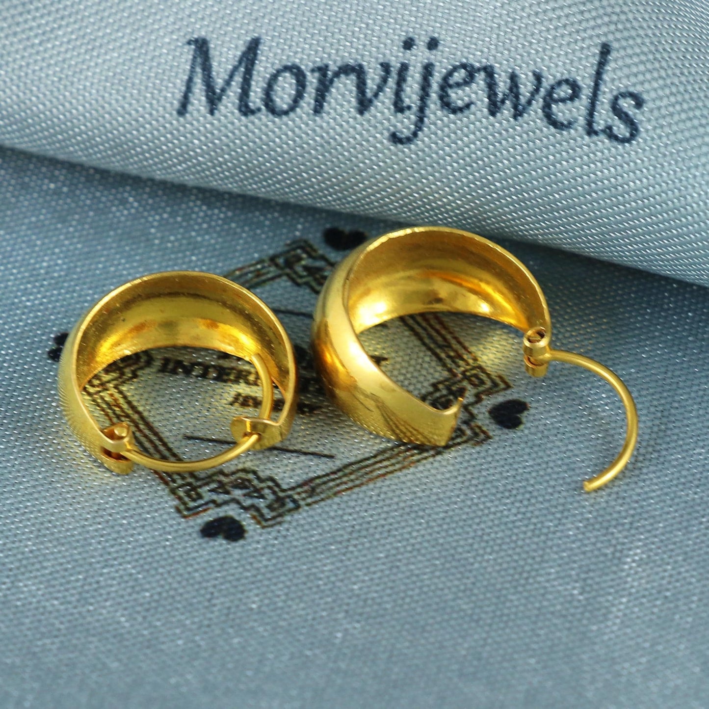 real solid gold hoop bali earrings 22k, handcrafted 22kt hoops, indian gold bali, plain hoop 7mm