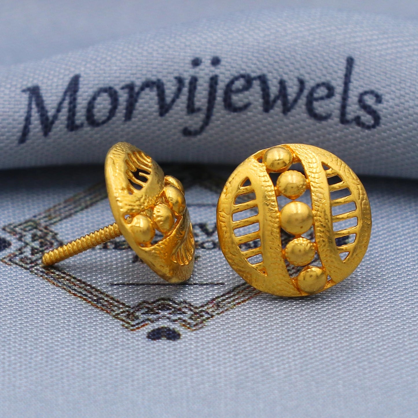 22 karat Gold Earrings, Handmade Yellow gold earrings for women, vintage antique design indian gold earrings handmade jewelry, Fashion K5785