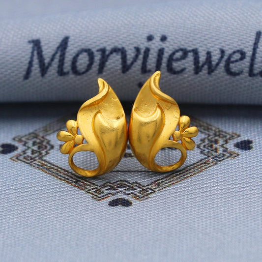 Solid 22k Gold Stud Earrings , Handmade Yellow gold earrings for women, vintage antique design indian gold earrings jewelry, K5788
