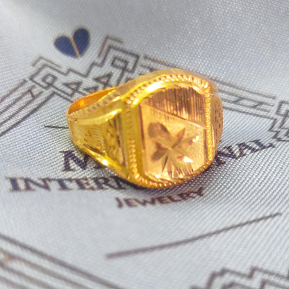 carved vintage 18kt 18karat gold ring Indian jewelry for gift, wedding elegant look ring, crafting exquisite gold handmade jewelry