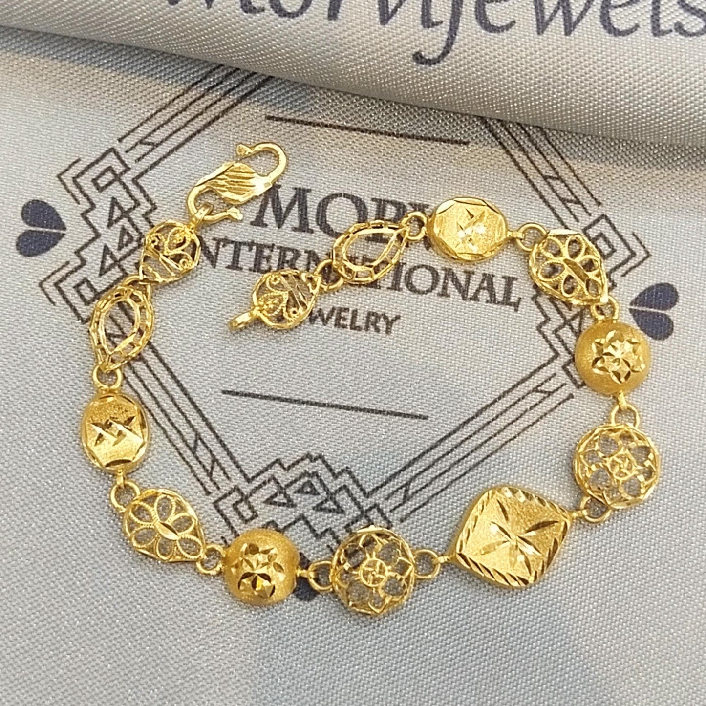 Floral Solid 22k Gold Bracelet Link Chain Handcrafted Jewelry, 22kt Gold Bracelet, Indian Gold Bracelet Jewelry for gift, K5875