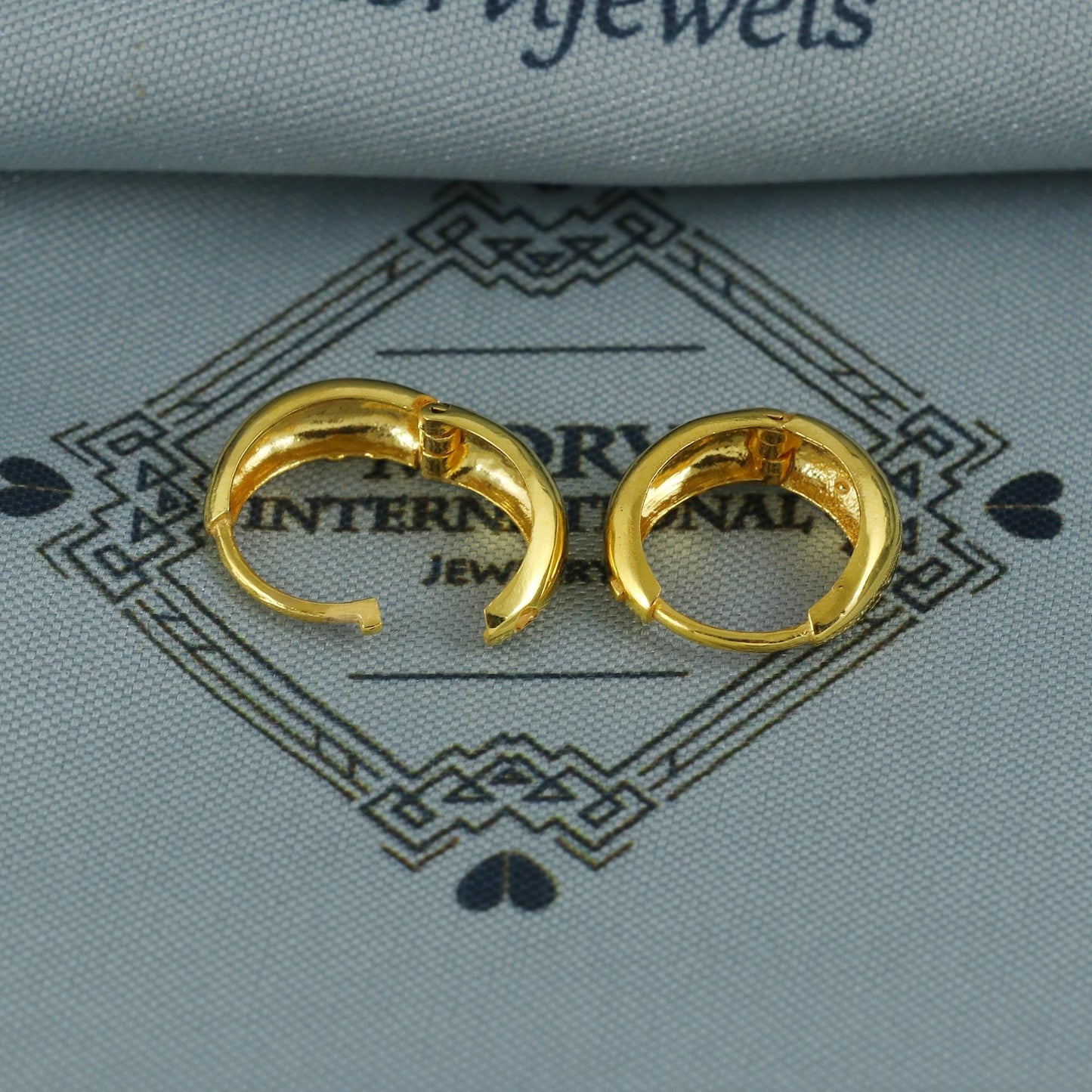 18k Yellow Gold Hoop Bali Earrings , Handmade gold earrings for women Small Gold Hoops, solid gold earrings for women teens, K5956