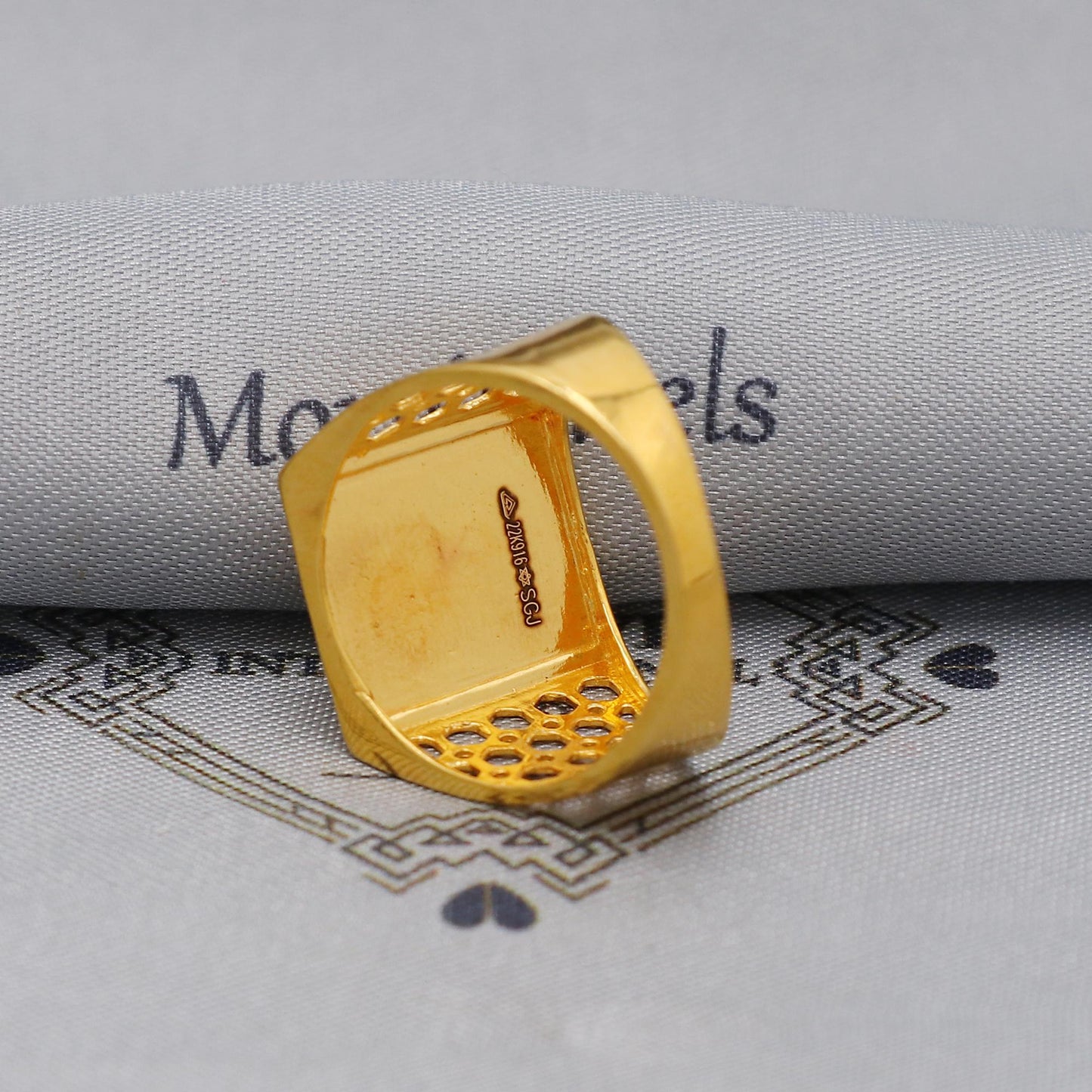 Ashoka Emblem Ring Handmade 22k Gold Ring Indian Jewelry, K5990