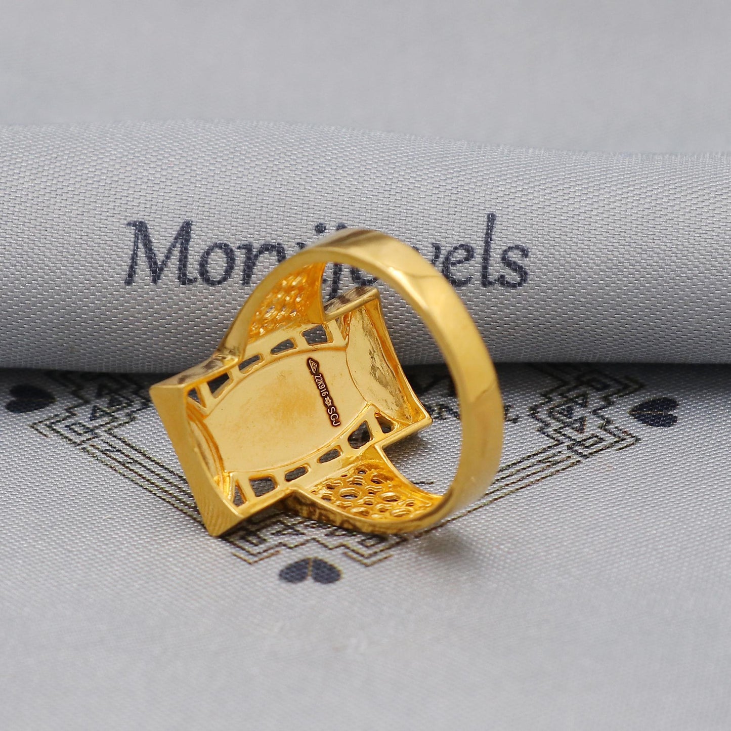 Handmade 22k Yellow Gold Ring Indian Jewelry, K5992