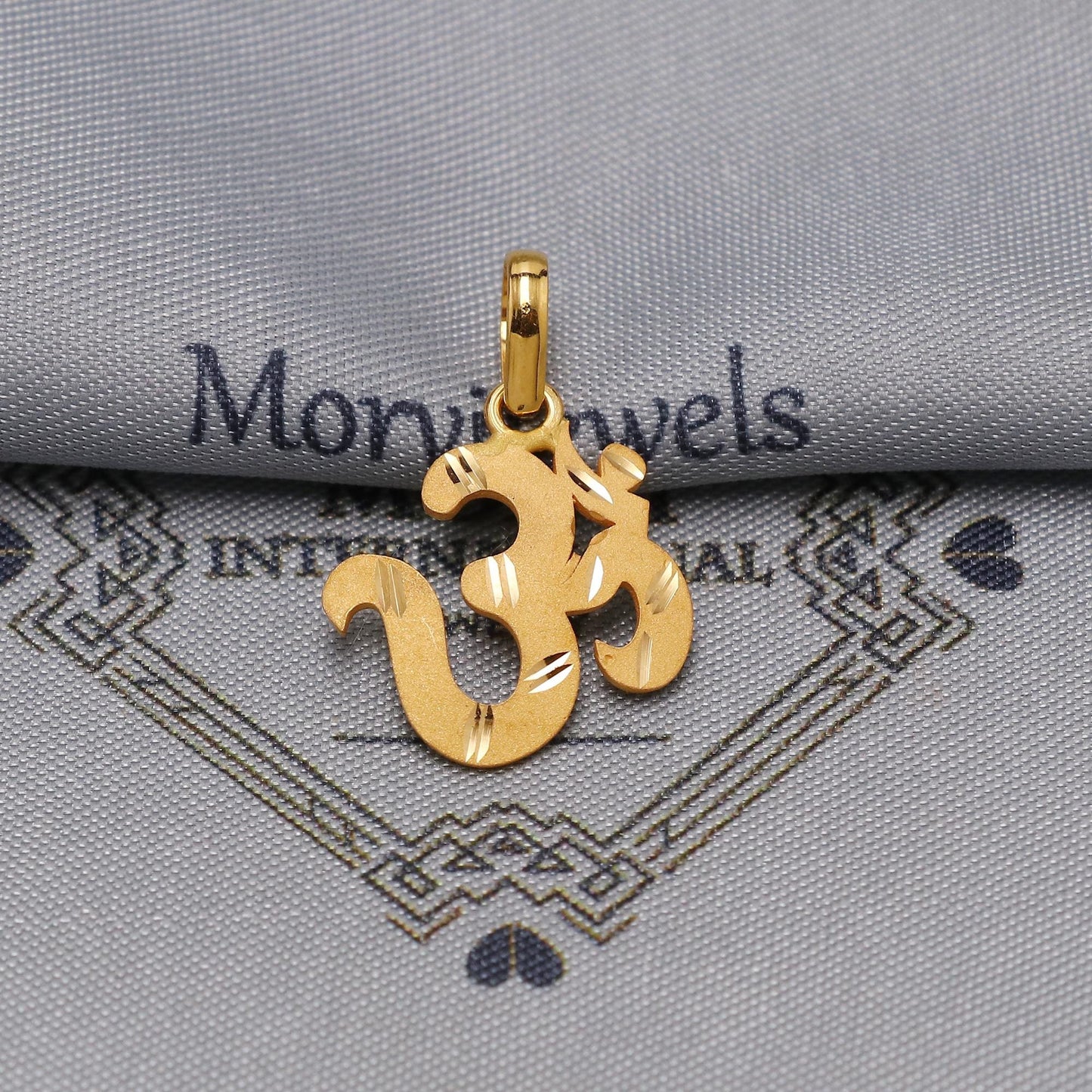 22k Gold Om Amulet Pendant: Handmade Hindu Jewelry