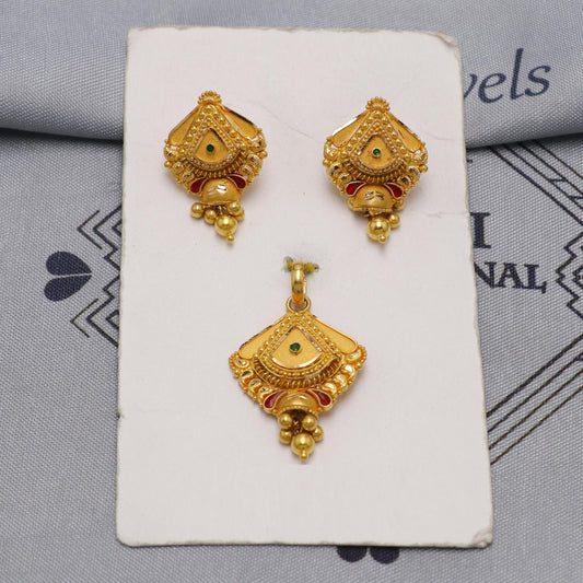 22k Gold Indian Pendant & Earring Set: Ethnic Floral Jewelry