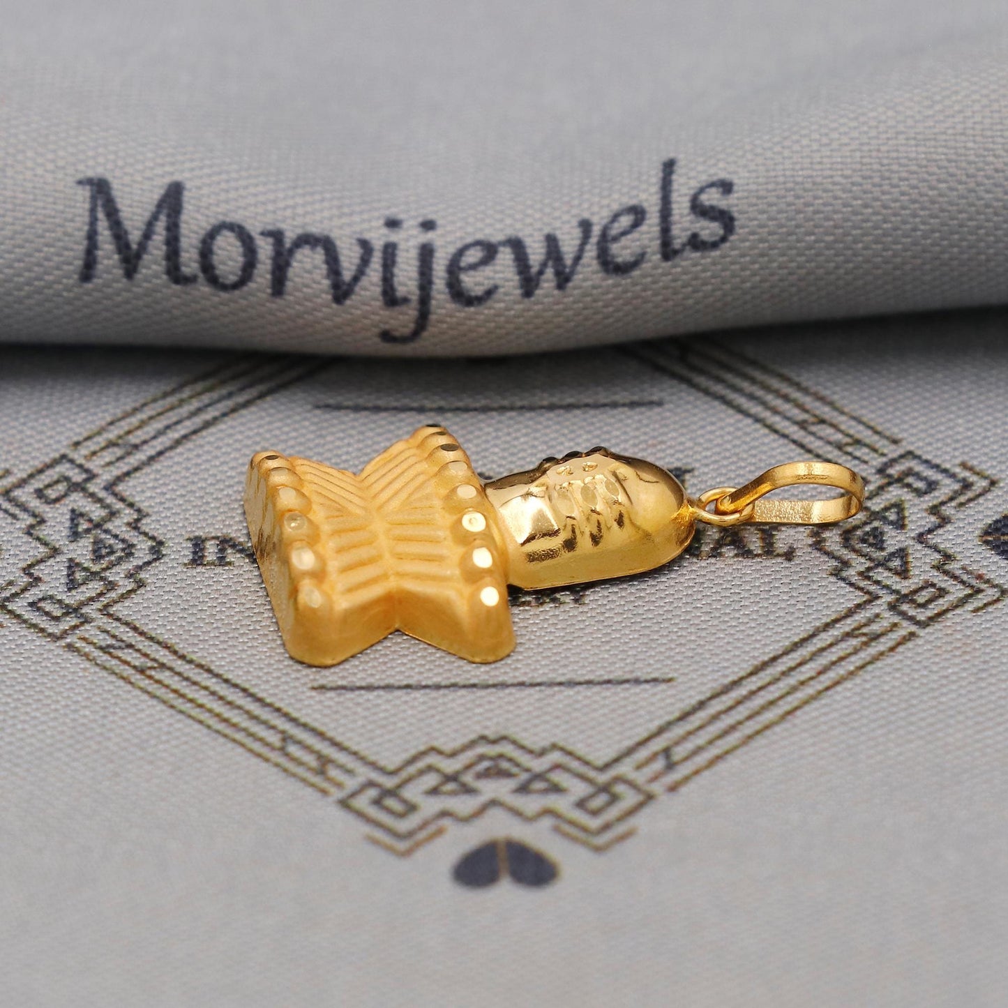 20k Yellow Gold Shivling Pendant: Indian God Shiva Jewelry