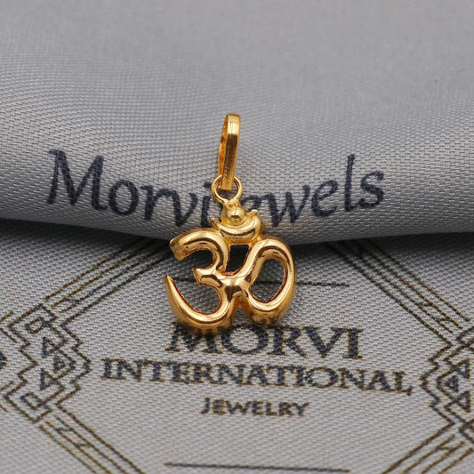 20k Gold Om Pendant: Lightweight Indian Jewelry