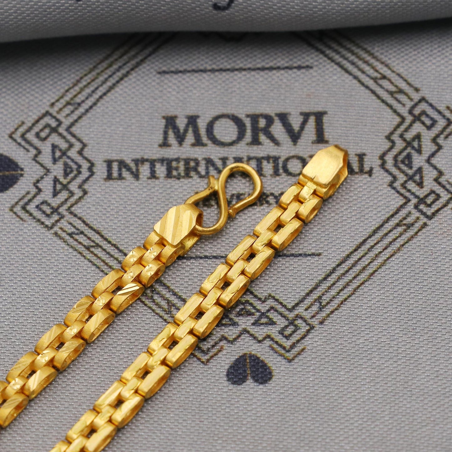 22k Gold Link Chain Bracelet For Women: Handmade Indian Style Jewelry, K6352