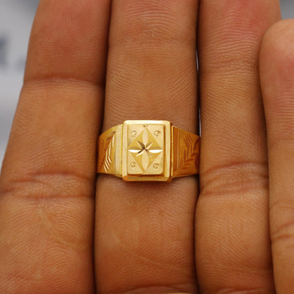 Hand Carved 22k solid gold ring handmade jewelry, Vintage Antique Style Indian Ring, Light Weight Gold Jewelry, K6375