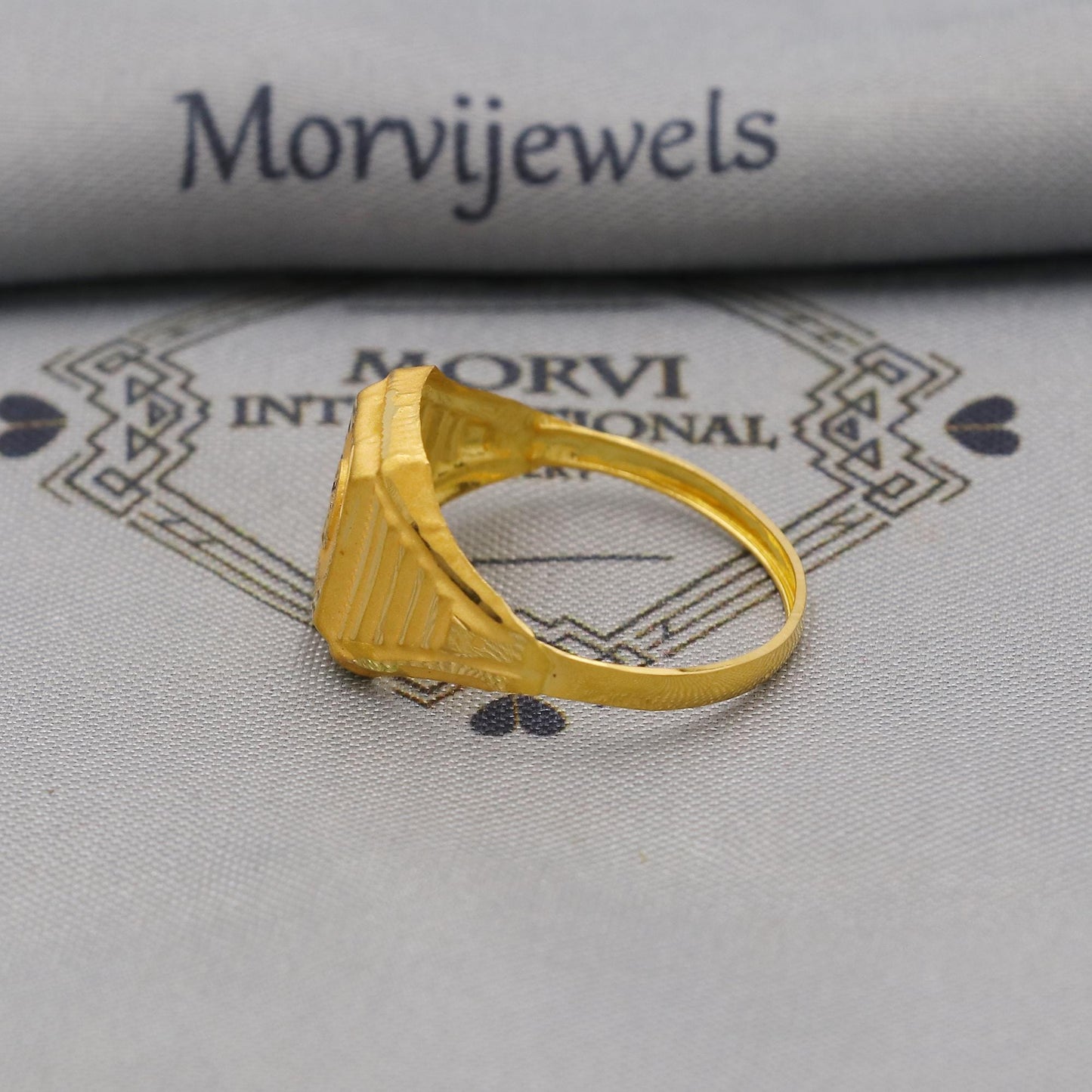 Hand Carved 22k solid gold ring handmade jewelry, Vintage Antique Style Indian Ring, Light Weight Gold Dainty Jewelry, K6381
