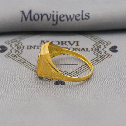 Hand Carved 22k solid gold ring handmade jewelry, Vintage Antique Style Indian Ring, Light Weight Gold Dainty Jewelry, K6381