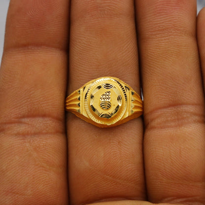 Hand Carved 22k solid gold ring handmade jewelry, Vintage Antique Style Indian Ring, Light Weight Gold Dainty Jewelry, K6383