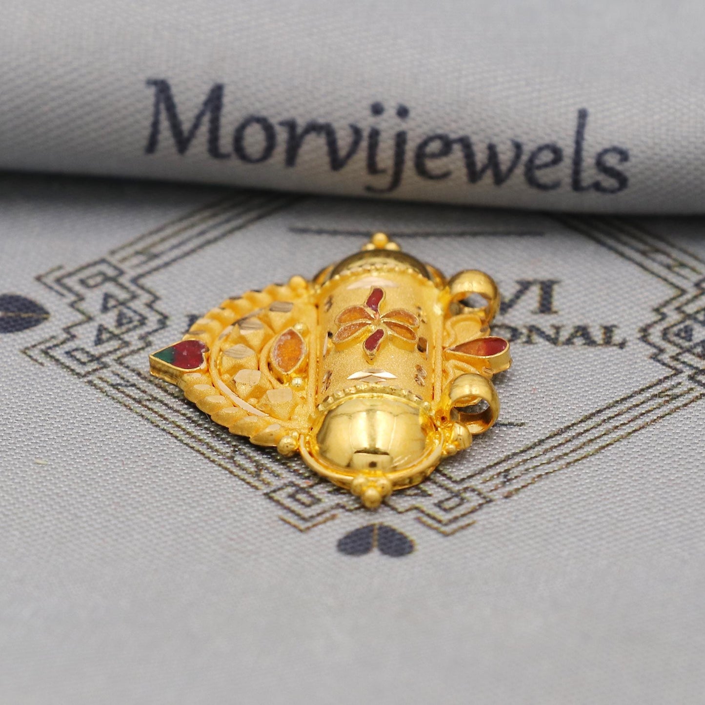 Pure 22k Gold Pendant Jewelry, Traditional Indian Vintage design Gold Jewelry, K6404