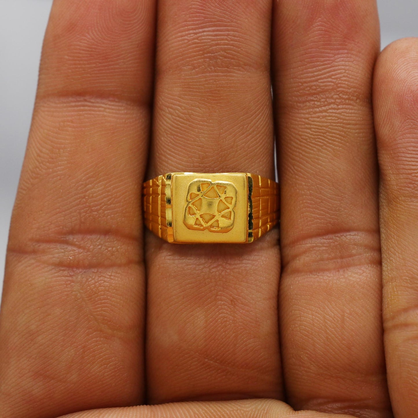 Solid Gold 22k Indian Ring Handmade Jewelry, Wedding Carved Engraved men Ring Traditional Design, Authentic Indian Jewelry, K6151