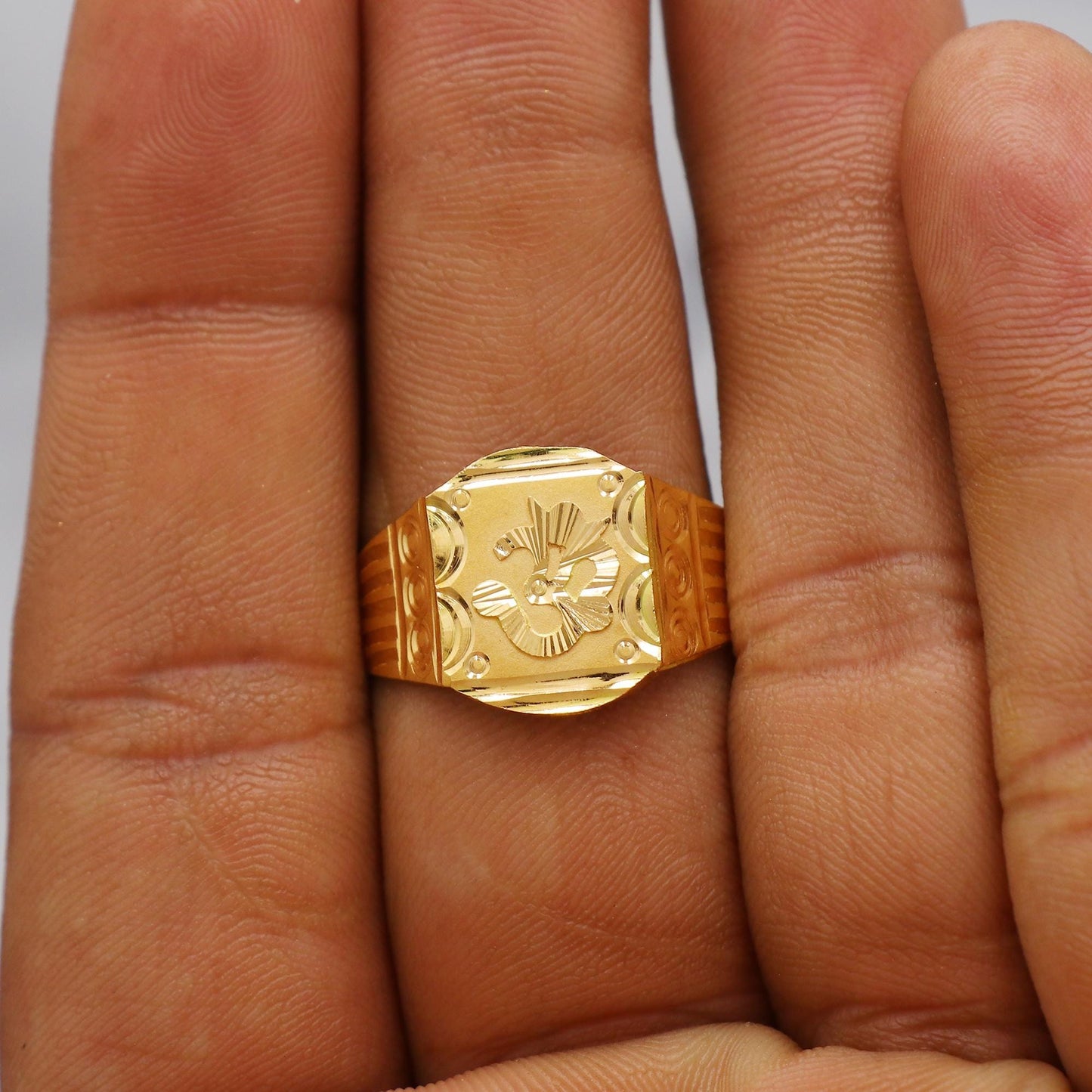 om aum Carved Solid 22k Yellow Gold Ring Size 6 7 8 and All Size, 22k Gold Handmade Ring, Indian Gold Ring, K6181
