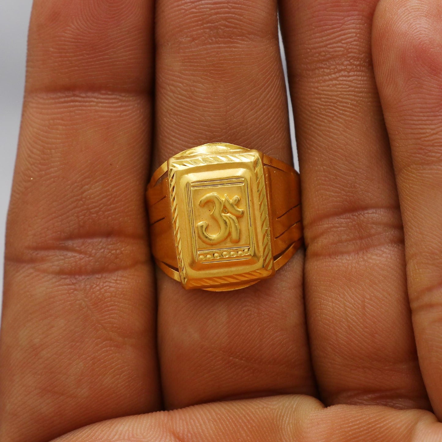 om aum Carved Solid 22k Yellow Gold Ring Size 6 7 8 and All Size, 22k Gold Handmade Ring, Indian Gold Ring, K6183