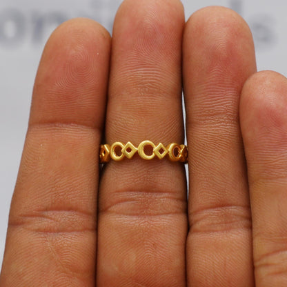 Circle & Diamond Linked Pattern 22k Gold Ring, Stacking Band Ring Minimalist Artistic Design, Pure Handmade Work Indian Ring, K6185