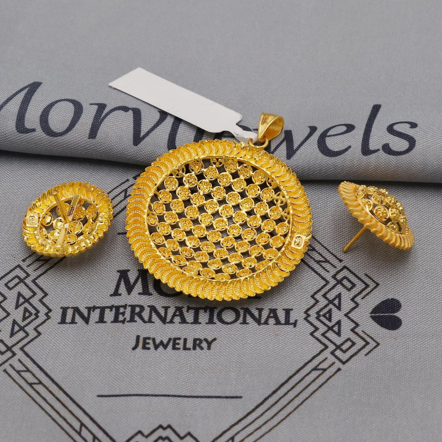 22k Gold Pendant & Earring Set, Indian Handcrafted Ethnic Design, Exquisite Detailing, K6238