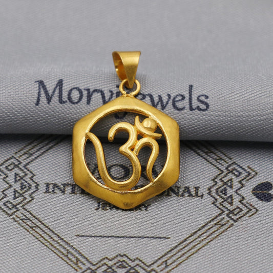 22k Yellow Gold Aum Om Pendant: Handmade Indian Jewelry, K6258