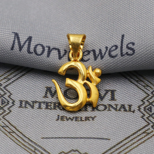 22k Yellow Gold Aum Om Pendant: Handmade Indian Jewelry, K6259