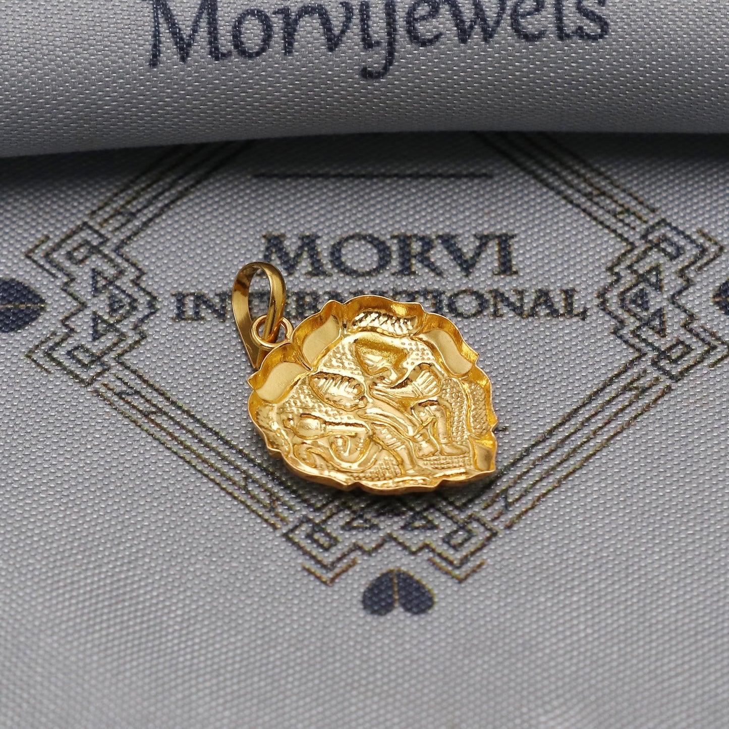 20k 18k Yellow Gold Hanuman Pendant: Indian God Jewelry