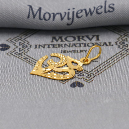 20k 18k Yellow Gold Om Pendant: Lightweight Indian Jewelry