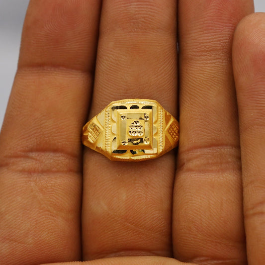 Hand Carved 22k solid gold ring handmade jewelry, Vintage Antique Style Indian Ring, Light Weight Gold Jewelry, K6373