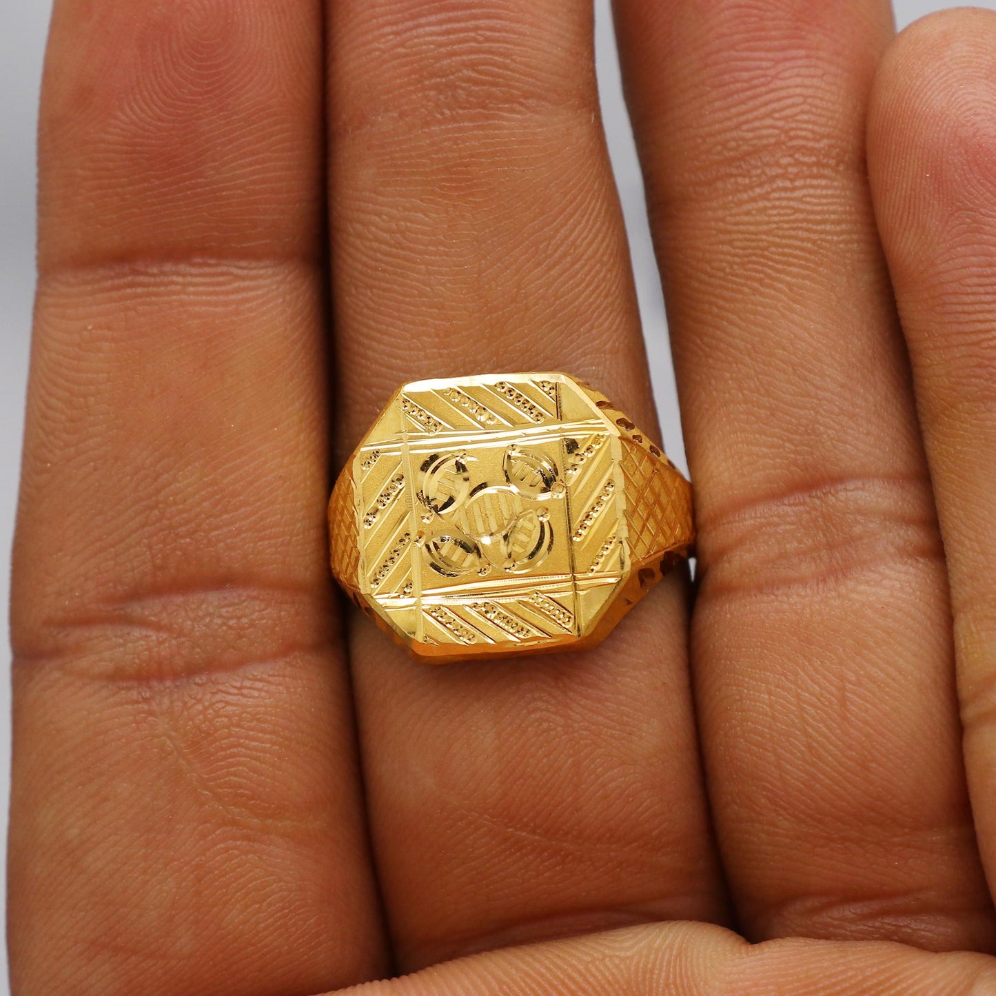 Hand Carved Solid 22k Yellow Gold Ring Size 6 7 8 and All Size, 22k Gold Handmade Ring, Indian Gold Ring, K6179