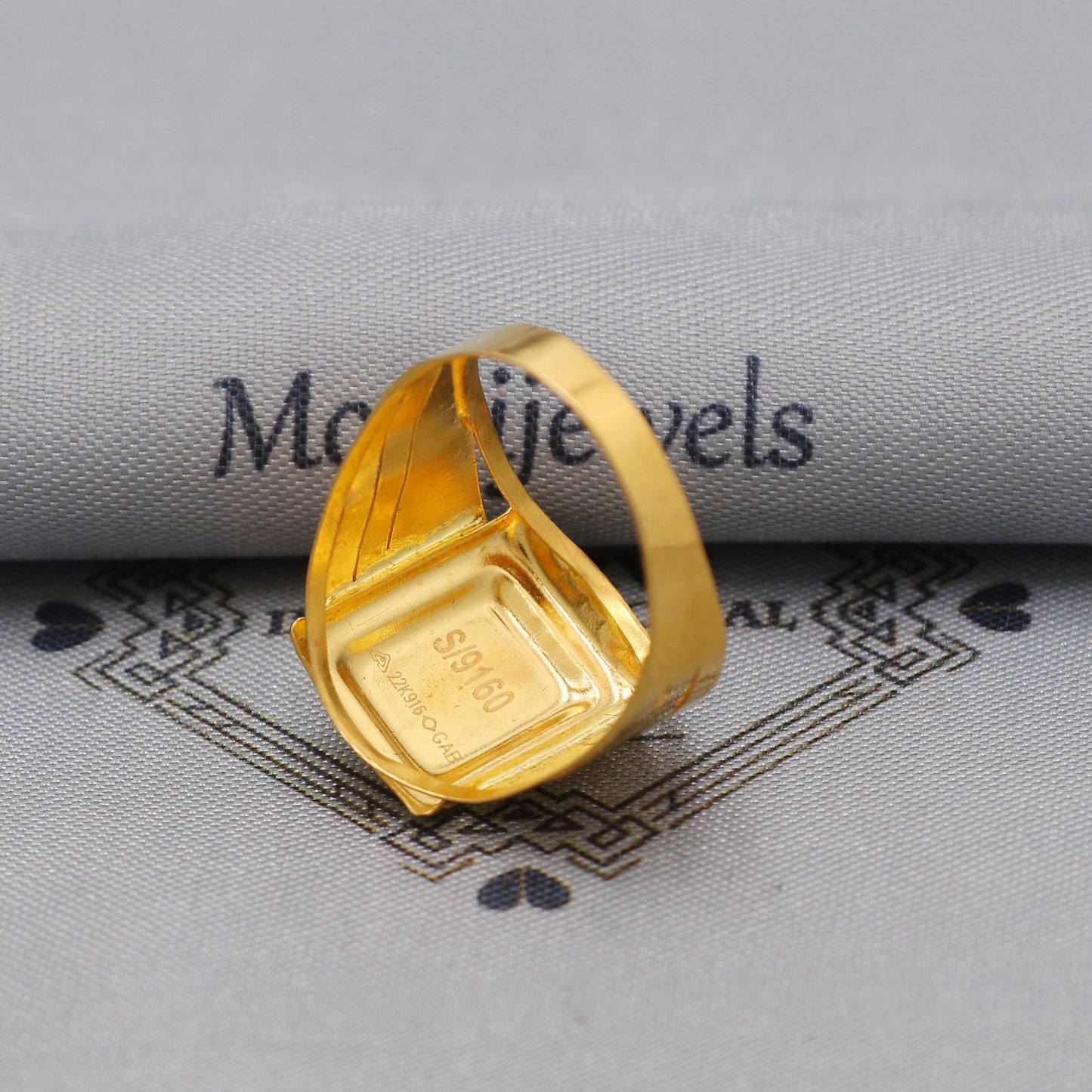 om aum Carved Solid 22k Yellow Gold Ring Size 6 7 8 and All Size, 22k Gold Handmade Ring, Indian Gold Ring, K6183