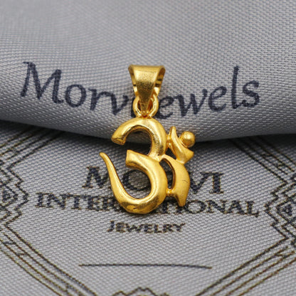 22k Yellow Gold Aum Om Pendant: Handmade Indian Jewelry, K6259