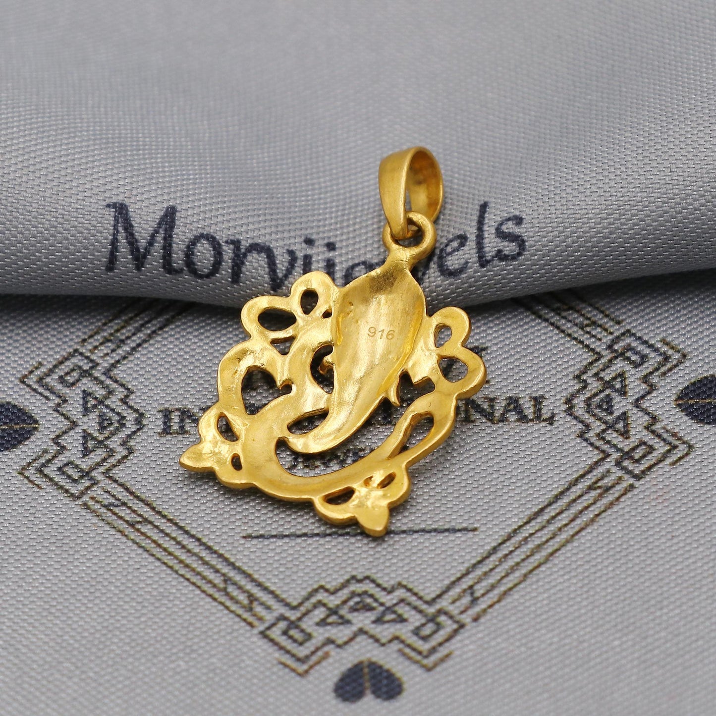 ganesha ganesh ji hindu god 22k Gold Pendant Indian 22kt Jewelry Handamde Jewelry, K6268