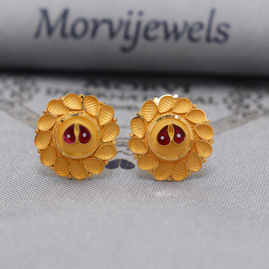 22k Yellow Gold earrings stud tops flower, vintage antique design indian gold earrings jewelry, K6581