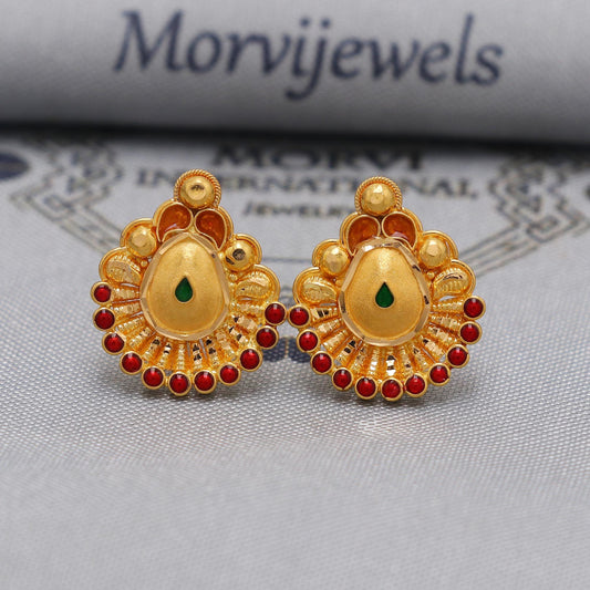 22k Yellow Gold earrings stud tops flower, vintage antique design indian gold earrings jewelry, K6582