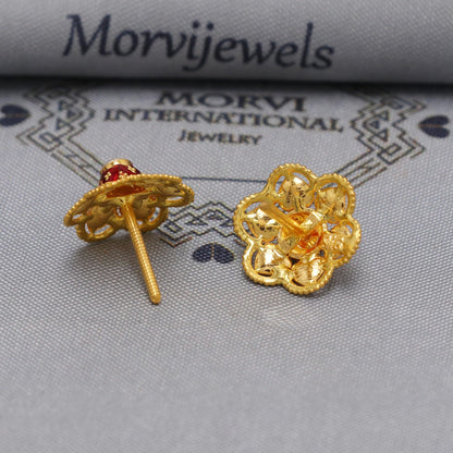 22k Yellow Gold earrings stud tops flower, vintage antique design indian gold earrings jewelry, K6587