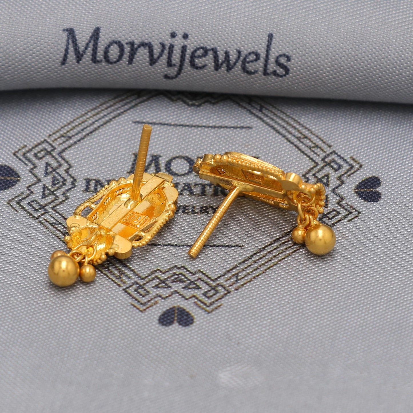22k Gold Stud Dangle Earrings  , Handmade Yellow gold earrings for women, vintage antique design indian gold earrings jewelry